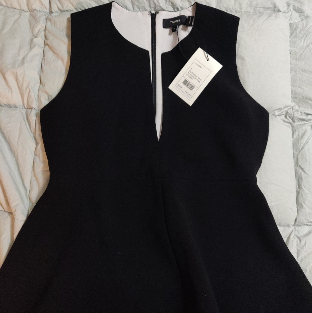 Theory Black/White Bonded Double Crepe Top